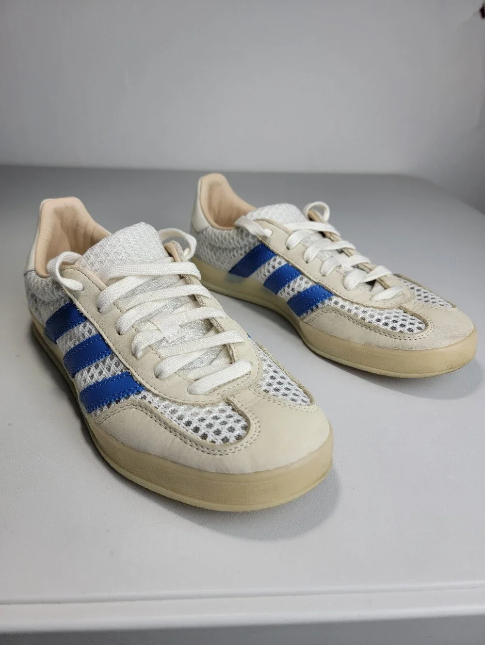 Adidas Originals Gazelle Indoor (Off White/Focus Blue/Warm Vanilla) Shoes Mens 7